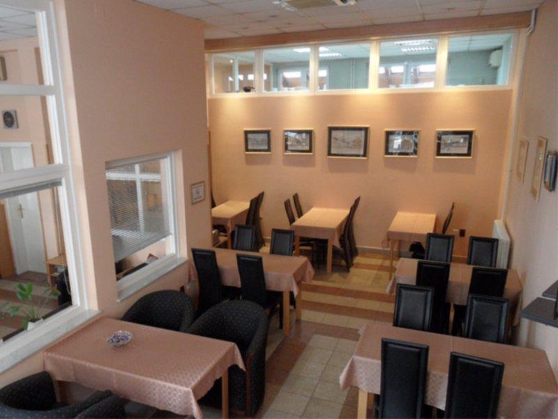 נובי סאד Voyager Bed & Breakfast מראה חיצוני תמונה