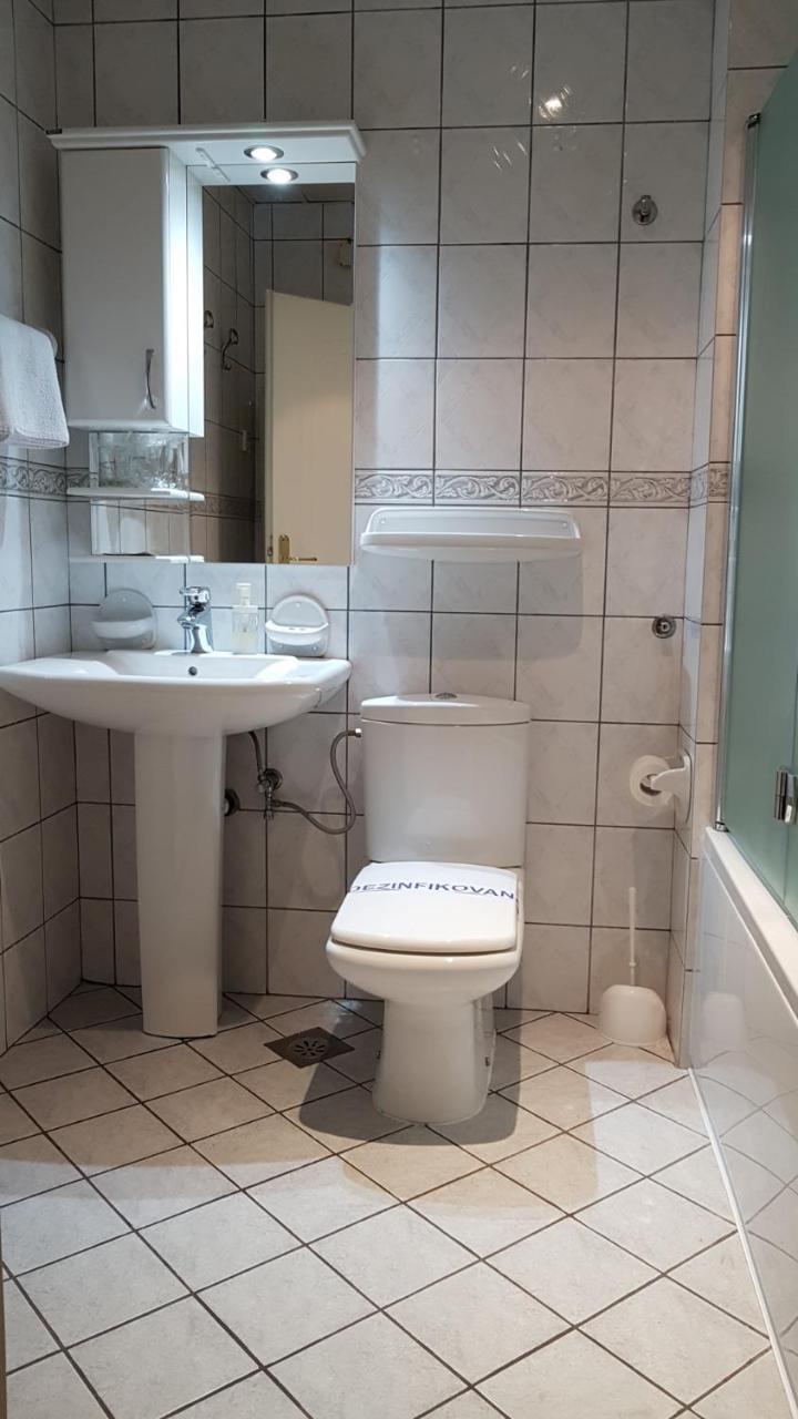 נובי סאד Voyager Bed & Breakfast מראה חיצוני תמונה