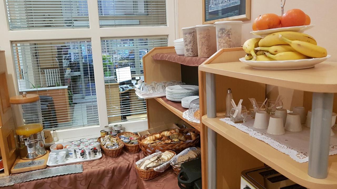 נובי סאד Voyager Bed & Breakfast מראה חיצוני תמונה